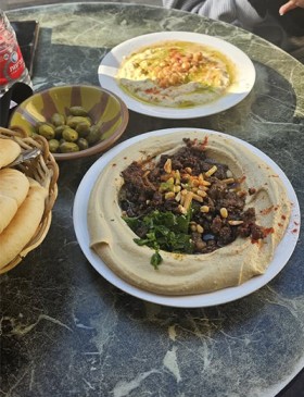 חומוס פיטר