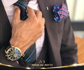 אן. די. חליפות עם נוכחות