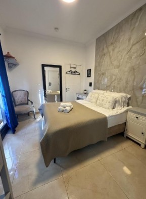 אחוזת שאול ליד הים