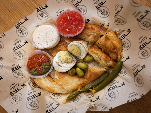 הבורקס של עזורא