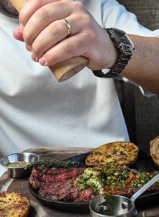 מסעדה steakwood