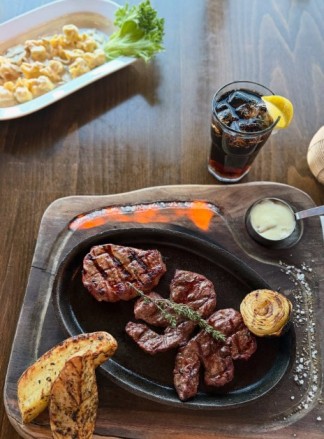 מסעדה steakwood